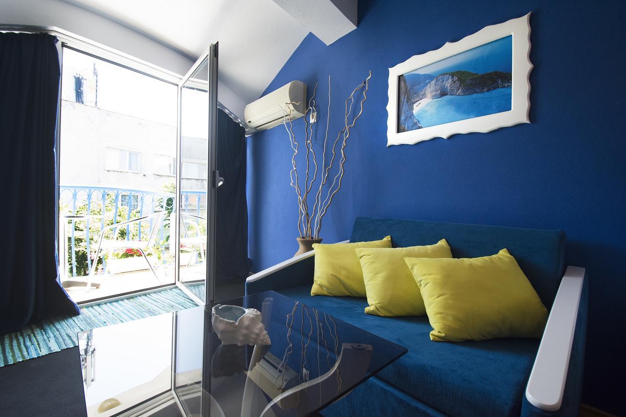 Family Hotel Four Seasons Zarewo Exterior foto